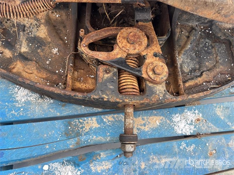  Holland of (2) Holland Fifth Wheel Hitch Ostale poljoprivredne mašine