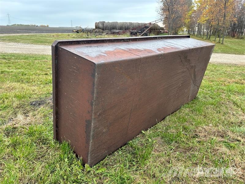  Homemade 10 ft 5 in 500 Gal Water Trough Ostale poljoprivredne mašine