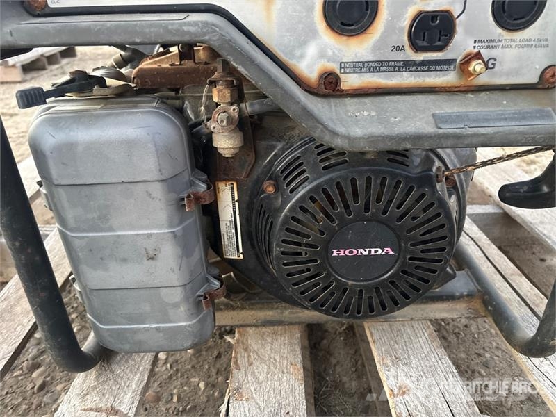 Honda EG5000CL 5 kW Portable Generator Set Otros generadores