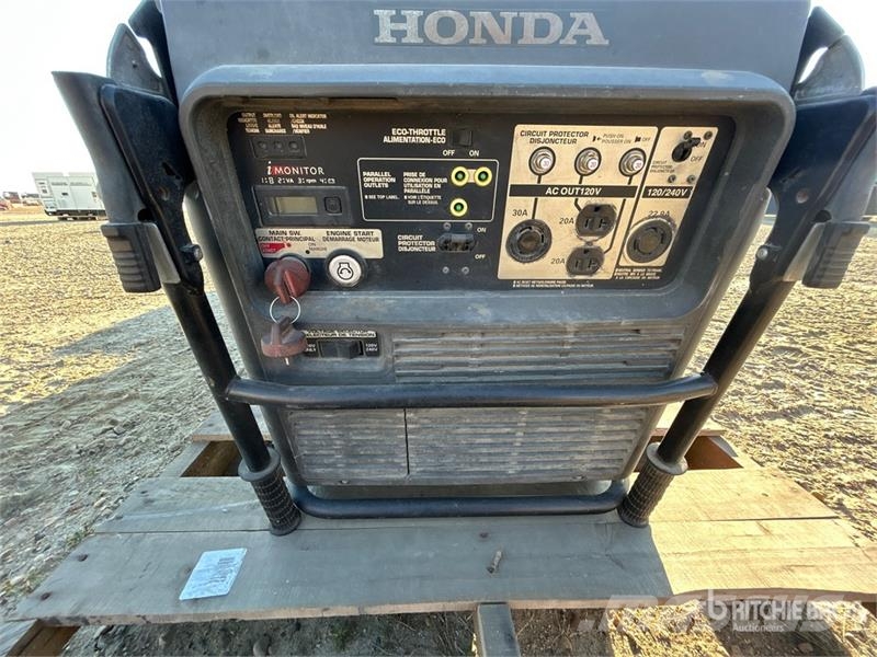 Honda EU7000 5.5 kVA Generator Set Diesel Generatoren