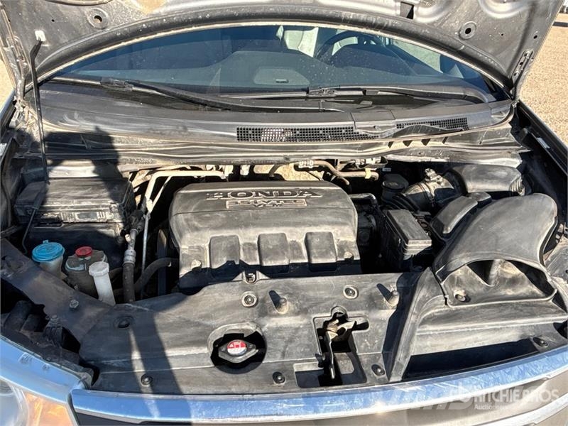 Honda Odyssey Avtomobili