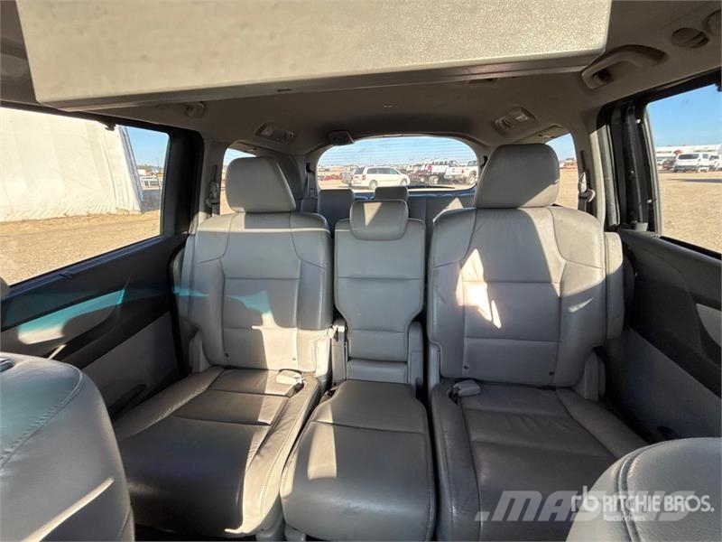 Honda Odyssey Avtomobili
