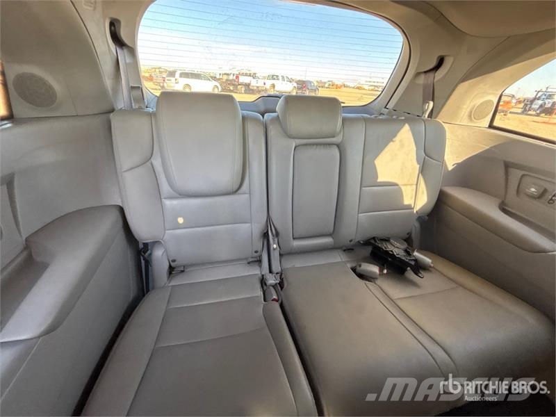 Honda Odyssey Avtomobili