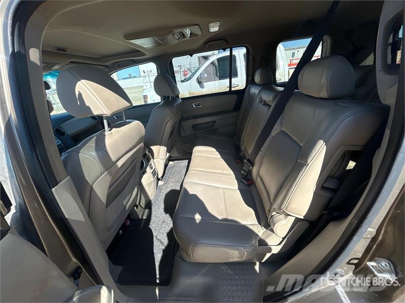 Honda Pilot Avtomobili
