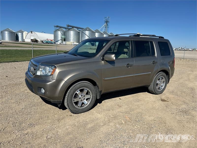 Honda Pilot Avtomobili