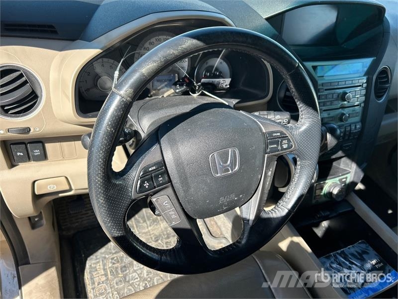 Honda Pilot Avtomobili