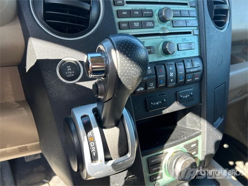Honda Pilot Avtomobili