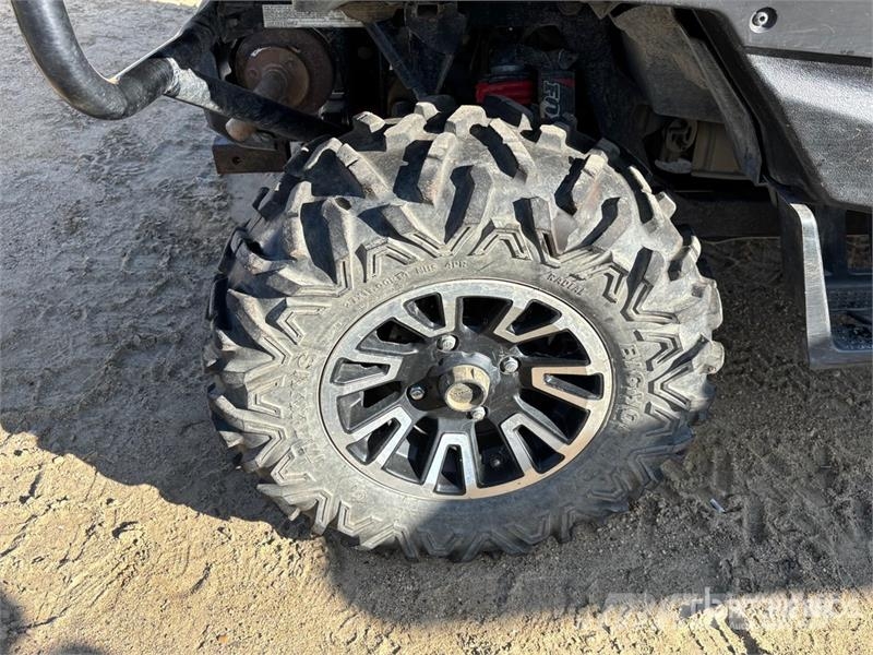 Honda Pioneer 1000 4x4 Utility Vehicle Máquinas utilitárias