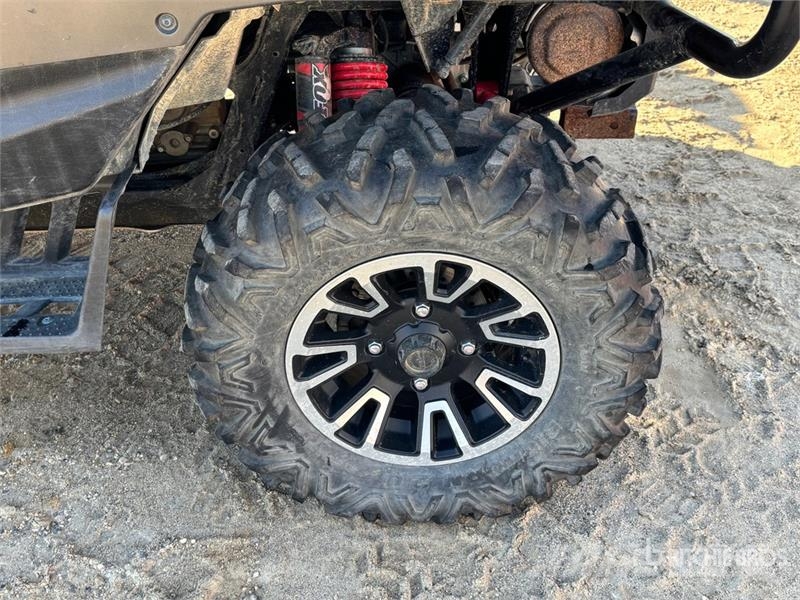 Honda Pioneer 1000 4x4 Utility Vehicle Máquinas utilitárias