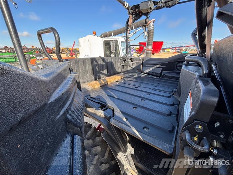Honda Pioneer 1000 4x4 Utility Vehicle Máquinas utilitárias