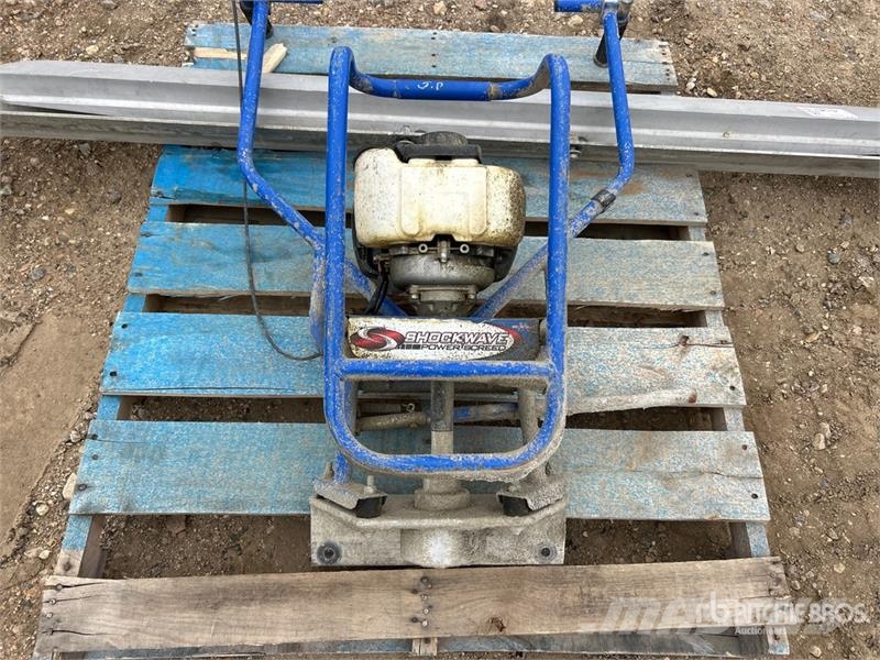 Honda Shock Wave Concrete Screed Betooni jaotus poomid