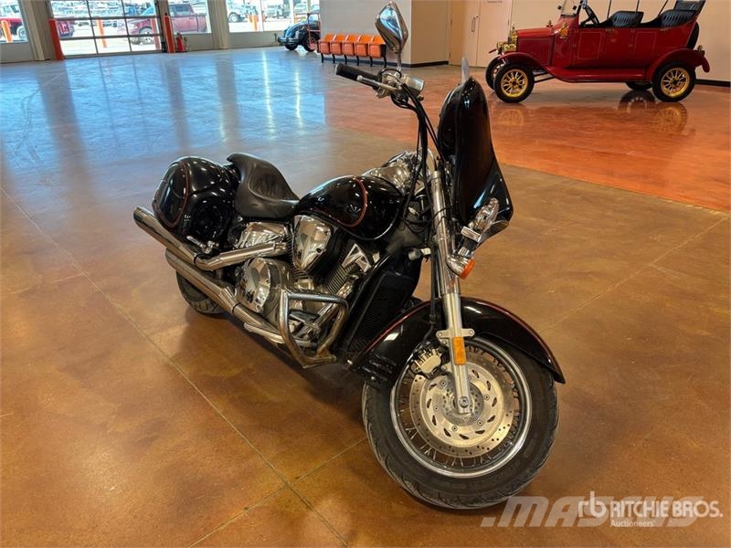 Honda VTX1300R 1312 cc Cruiser Bike PKWs