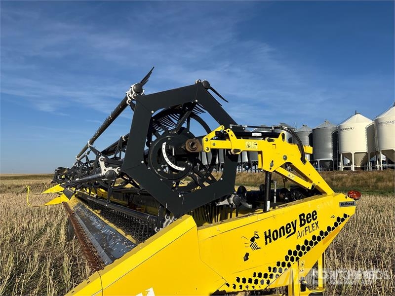 Honey Bee AF240 40 ft AirFlex Combine Header 聯合收割機頭