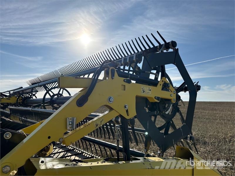 Honey Bee AF240 40 ft AirFlex Combine Header 聯合收割機頭