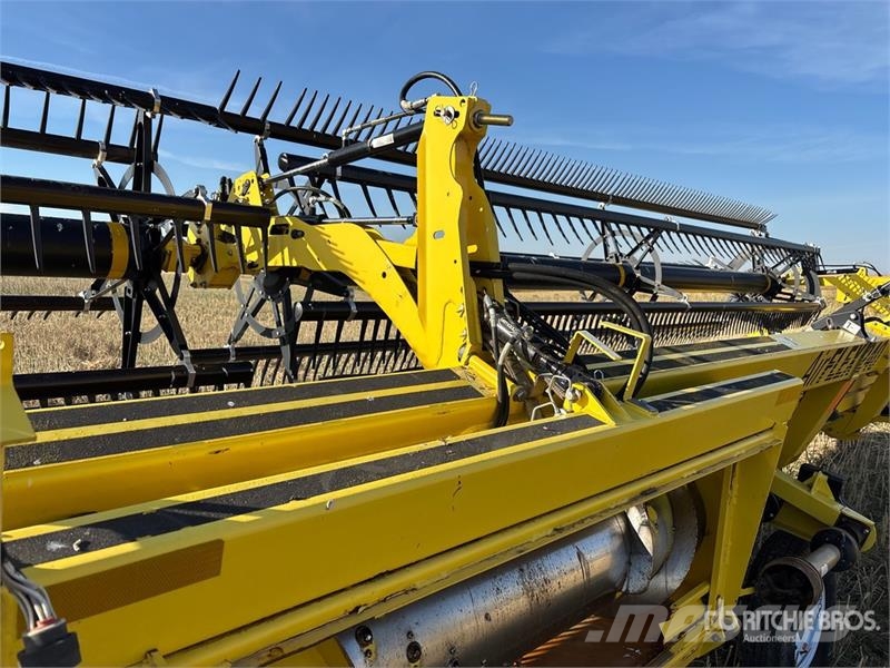 Honey Bee AF240 40 ft AirFlex Combine Header 聯合收割機頭