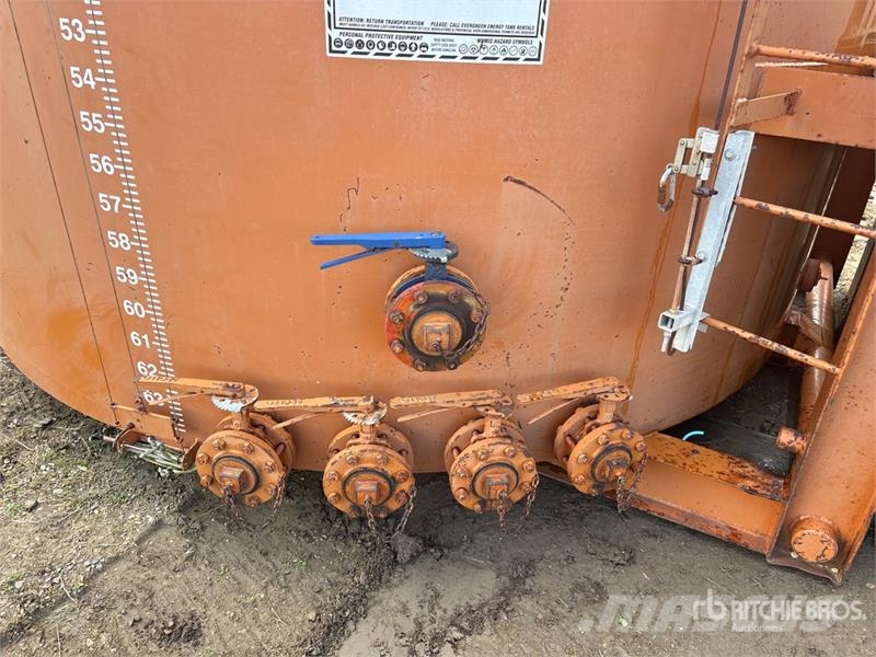 Hot Pass 400 bbl Sloped Bottom Tank Polttoaine- ja lisäainesäiliöt