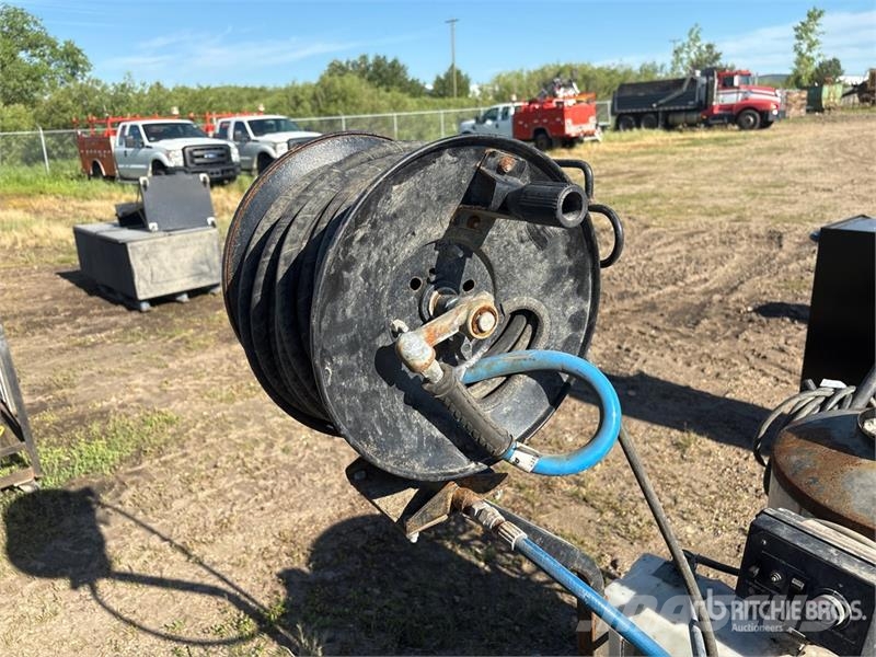 Hotsy 560SS Pressure Washer (Inoperable) Low pressure cleaner