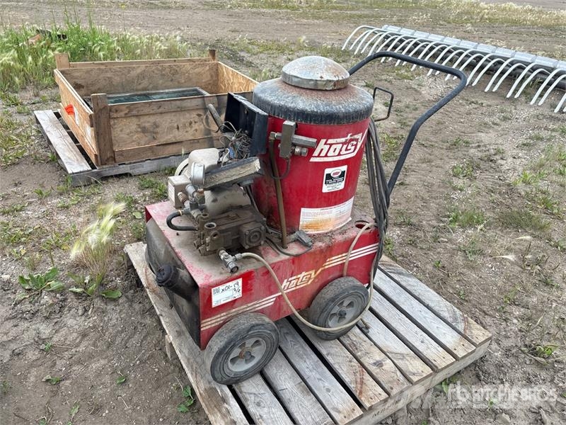 Hotsy 560SS Pressure Washer (Inoperable) Low pressure cleaner
