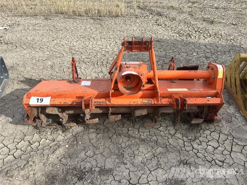 Howard HA180 6 ft 3-Point Hitch Rotary Tiller Såbäddsharvar och rototillers