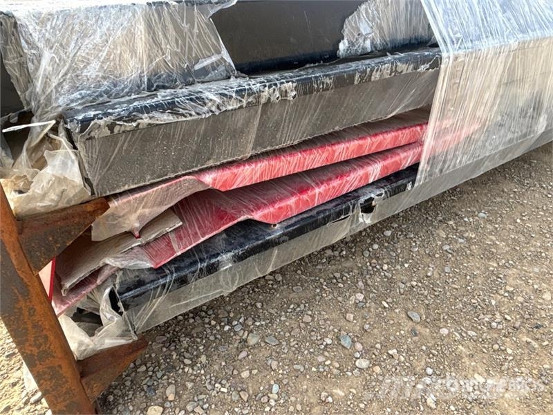 HP-FPCL9000 4 Post 9000 lb 4 Post Vehicle Lift Construction - Others