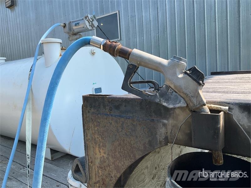 Huge L Steel 1000 gal Portable Steel Diesel Double Walled Fuel  صهاريج الوقود والصهاريج الإضافية