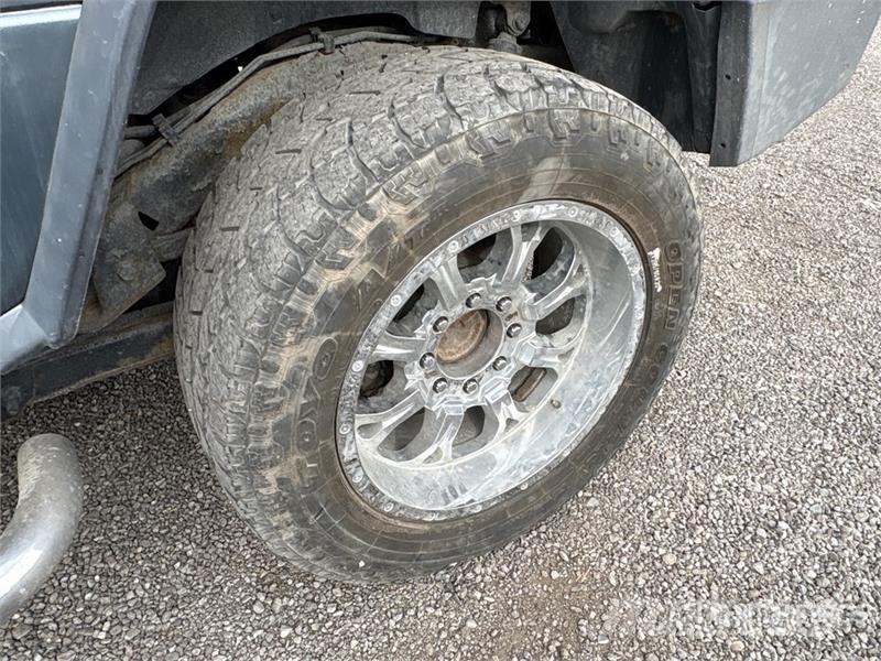 Hummer H2 Henkilöautot