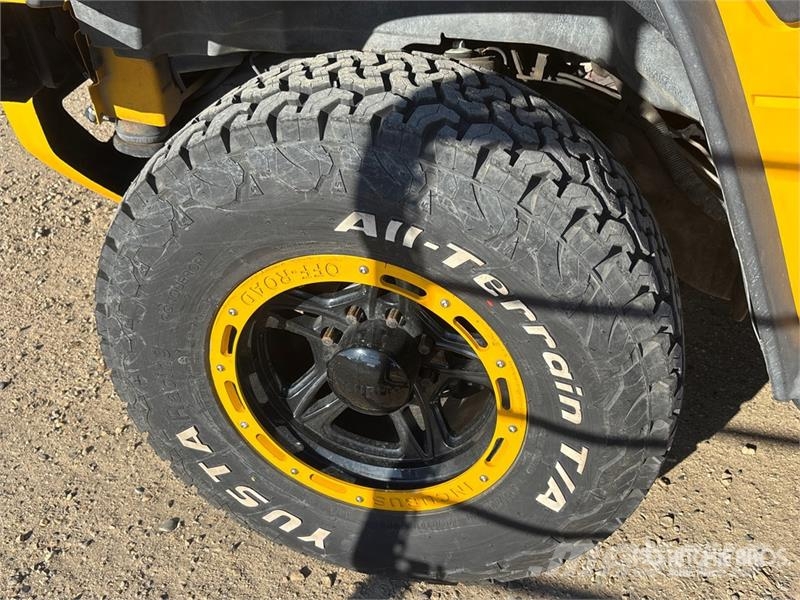 Hummer H2 Automobili