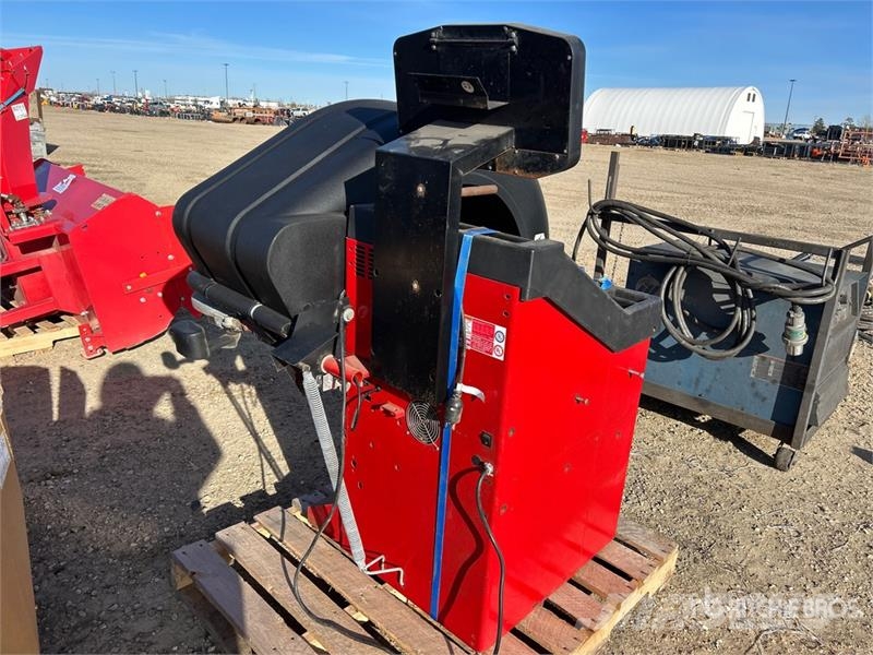 Hunter DSP9600 Semi Automatic Wheel Balancer مكونات أخرى