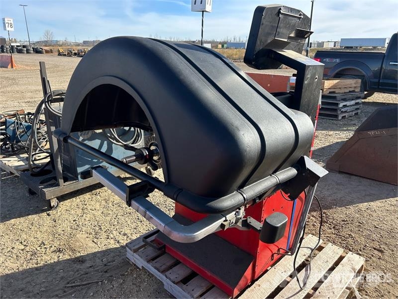 Hunter DSP9600 Semi Automatic Wheel Balancer مكونات أخرى