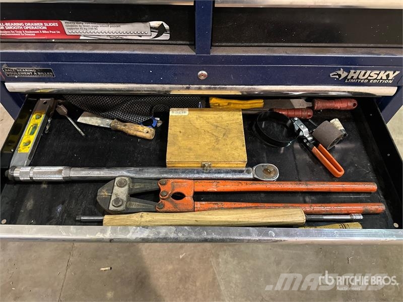 Husky 11 Drawer Tool Box معدات البناء - غير ذلك