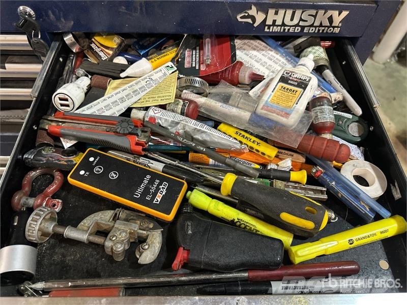 Husky 11 Drawer Tool Box معدات البناء - غير ذلك