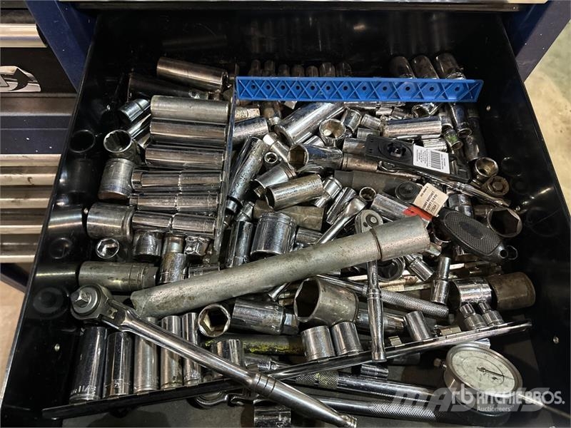 Husky 11 Drawer Tool Box معدات البناء - غير ذلك
