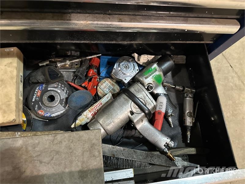 Husky 11 Drawer Tool Box معدات البناء - غير ذلك