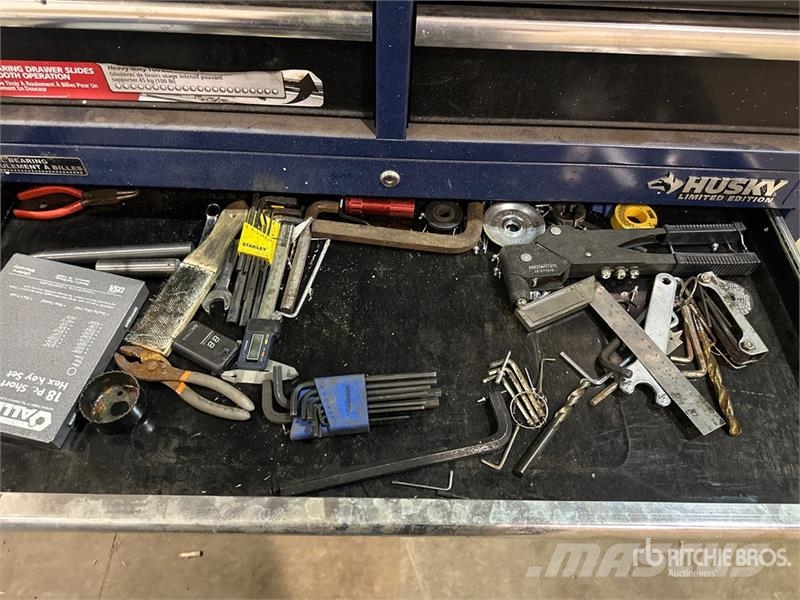 Husky 11 Drawer Tool Box معدات البناء - غير ذلك