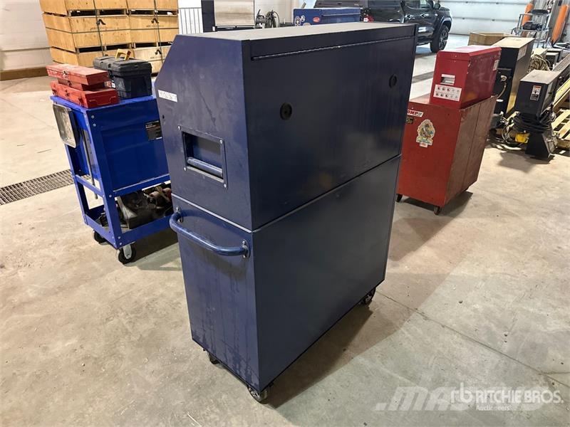 Husky 11 Drawer Tool Box معدات البناء - غير ذلك