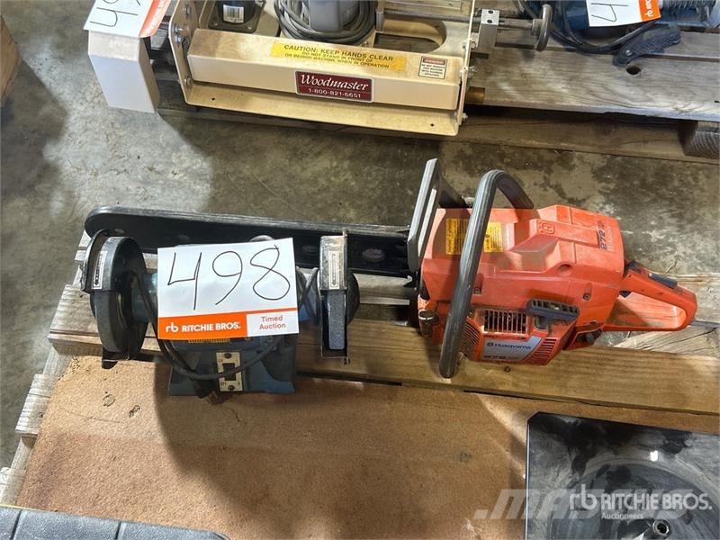 Husqvarna Chain Saw & 6 in Bench Grinder Andre komponenter