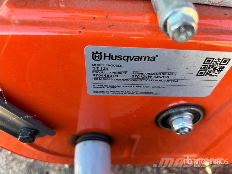 Husqvarna ST124 Snow Blower Lumilingot