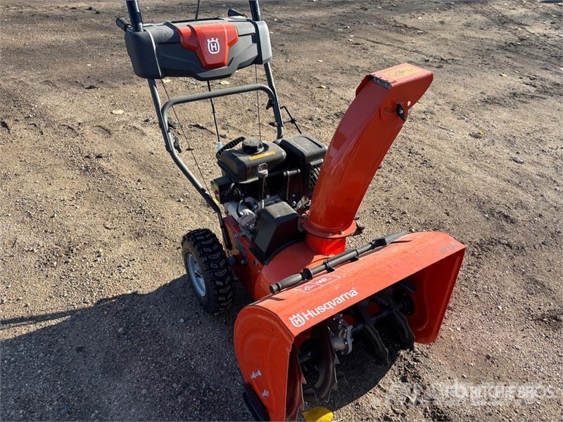 Husqvarna ST124 Snow Blower Lumilingot