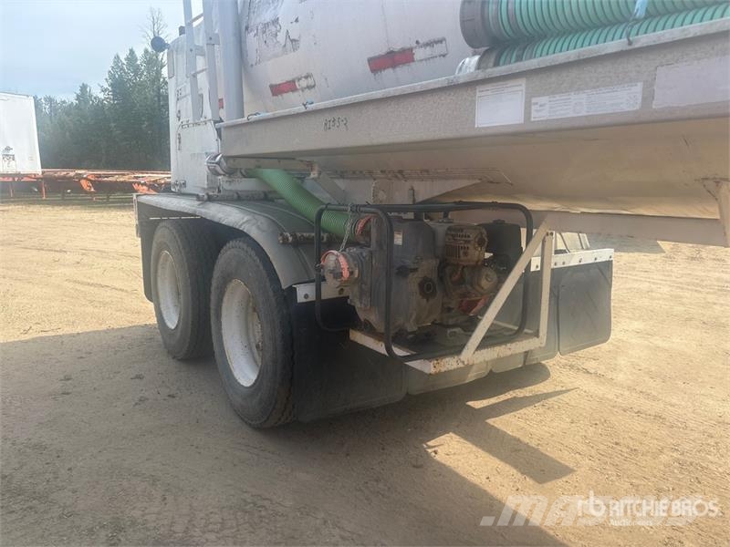 Hutchen T/A Water Tank Trailer Anders