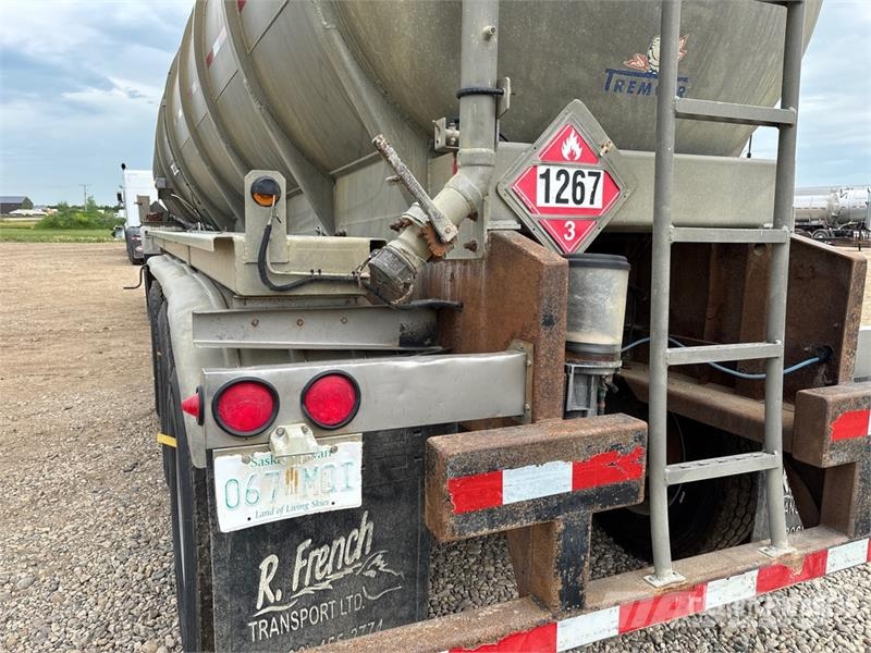 Hutchinson 10250 gal Tri/A Tanker Trailer مقطورات ذات صهاريج