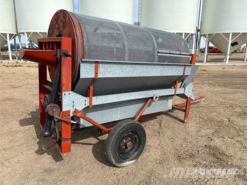 Hutchinson 1500 Grain Cleaner معدات تنظيف الحبوب