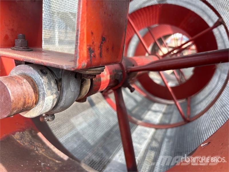 Hutchinson 1500 Grain Cleaner معدات تنظيف الحبوب