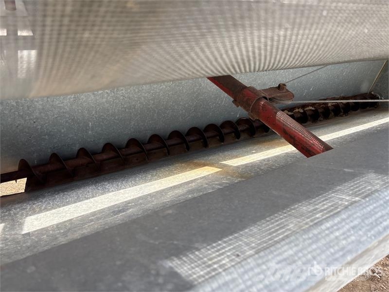 Hutchinson 1500 Grain Cleaner معدات تنظيف الحبوب