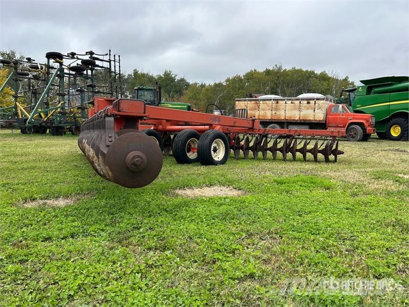 Hutchmaster 20 ft Offset Disc Skålharver