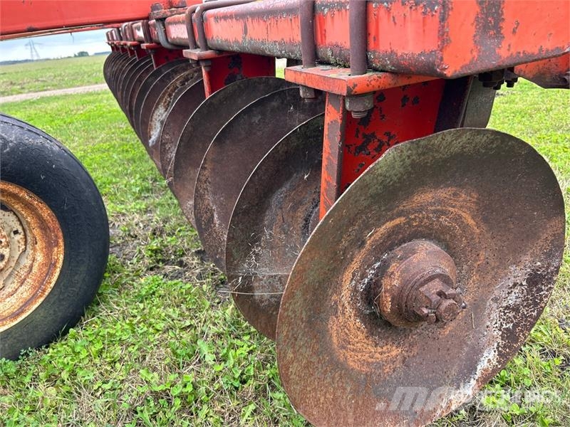 Hutchmaster 20 ft Offset Disc Skålharver