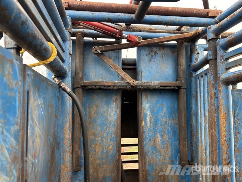 Hydraulic Bison Squeeze Chute Landbrug - Andet