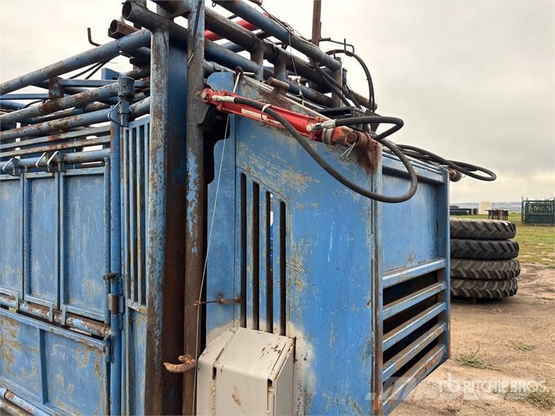 Hydraulic Bison Squeeze Chute Landbrug - Andet