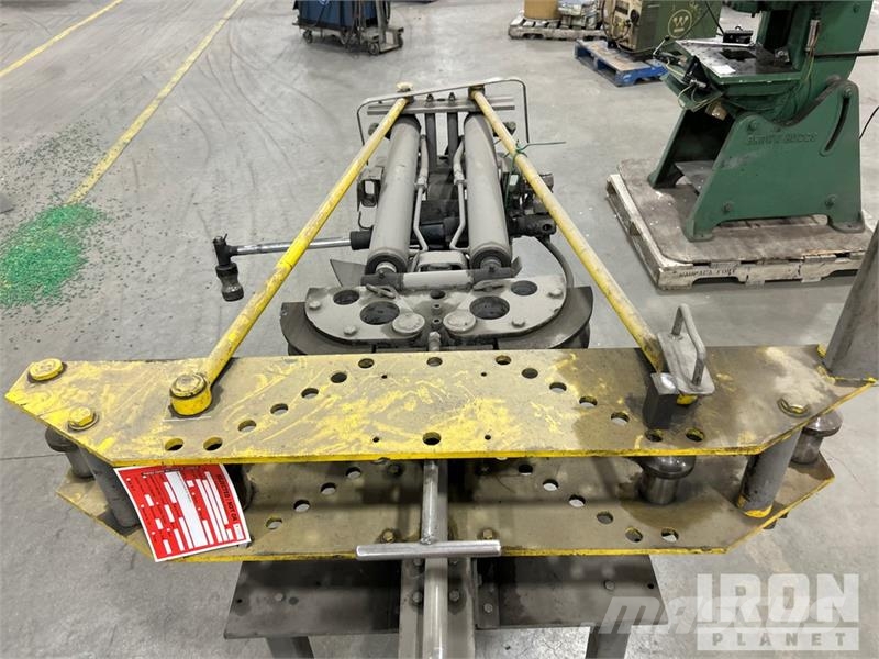  Hydraulic Custom Built Pipe Bender Kiti naudoti statybos komponentai