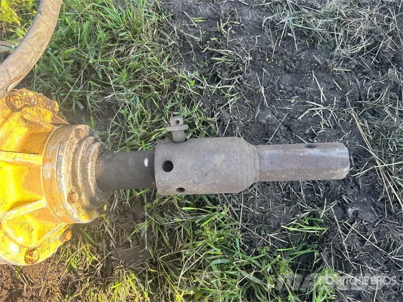 Hydraulic Excavator Attachment Rotary Actuator w/ Other components