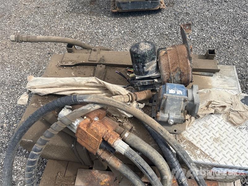 Hydraulic Tank/wet kit - Fits Heavy Haul Tractor Drugi deli